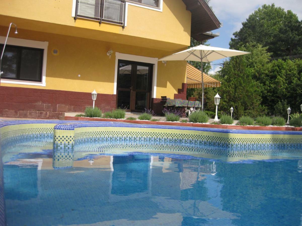 Schieszl Apartments Zamardi 2 エクステリア 写真